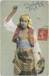 Akt erotika Fille Arabe, Schlanke Araberin mit Tamburin