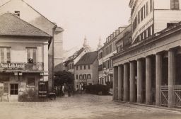Karlovy Vary, Mlýnská ulice a stará Mlýnská kolonáda, vizitka
