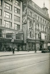 Praha, ulice Na Příkopě č. 15 a 17, čp. 583 a 1047, Nový Kolowratský palác a Dětský dům