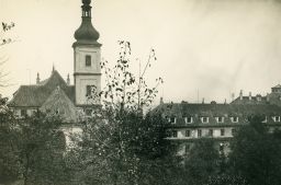 Praha, Malá Strana, Seminářská zahrada, kostel Panny Marie Vítězné a svatého Antonína Paduánského s klášterem bosých karmelitánů