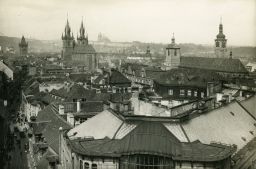 Praha, Staré Město z věže Prašné brány