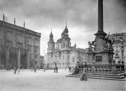 Praha, Staroměstské náměstí, Staroměstská radnice, Mariánský sloup, kostel sv. Mikuláše, kolem 1907