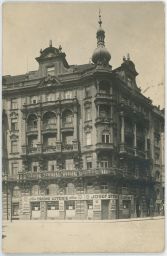 Praha Rohový dům na ulici Náplavní cca 1927