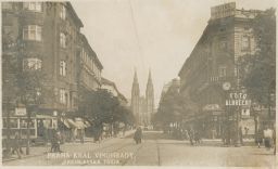 Na křižovatce Bělehradská x Jugoslávská 1929
