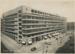 Veletržní palác, Holešovice kolem roku 1931