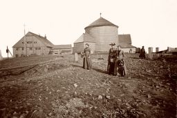 Krkonoše, turistky na Sněžce, stereonegativ