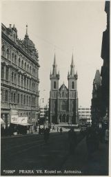 Praha Holešovice Kostel Strossmayerovo náměstí