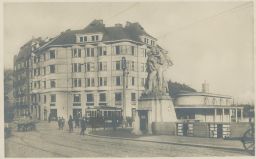Praha Holešovice Hlávkův most ruch na křižovatce VKKV 1915