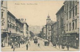 Praha Nusle Pohled na rušnou Havlíčkovu třídu roku 1922