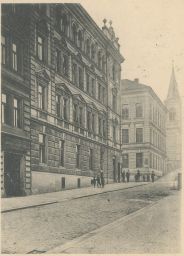 Praha Nusle Vladimírova ulice v pohledu ke kostelu sv. Václava.
