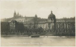 Praha Strakova akademie Studentský dům 20. léta