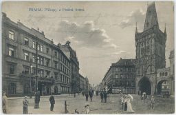 Praha ulice Na Příkopě a Prašná brána S LIDMI 1914