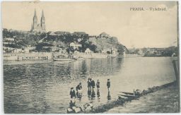 Praha Vltava Vyšehrad dětičky v řece V.K.K.V. 1913