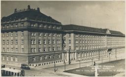 Praha Dejvice Masarykovy koleje tramvaj auto FotoFon 1932