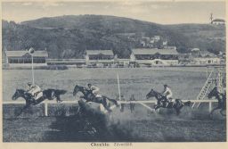 Praha Chuchle dostihové závodiště koně skoky 1929