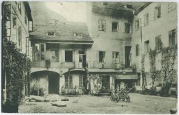 Praha Podskalí nádvoří Bellmann 1910
