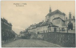 Vpravo kostel sv. Rocha