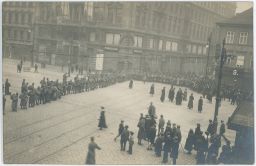 Praha armáda Václavské náměstí Jindřišská 14.10.1918 foto Dítě