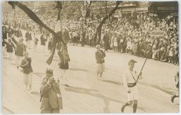 Praha Václavském náměstí Sokolové foto Dítě