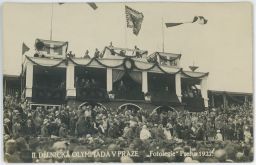 Praha II.dělnická olympiáda 1927 na tribuně TGM Masaryk