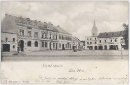 Napajedla s řekou Moravou a zámkem