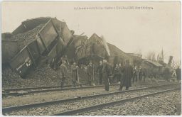Železnice nehoda neštěstí Uherské Hradiště 2.4.1908 foto Horák