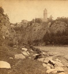 Hrad Zvíkov s řekou, polovina stereofotografie