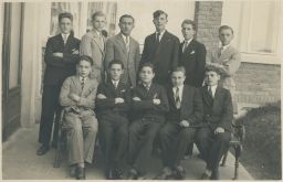 Zlín-mladí muži-skupinové foto-1.rep.-fotoatelier-Evják