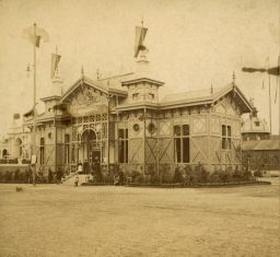 Pavilon hraběte Thuna na Jubilejní výstavě 1891, polovina stereofotografie