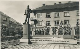 Hodonín pomník pres. osvoboditele T.G. Masaryk