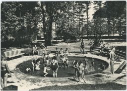 Kopřivnice - koupaliště, Orbis, děti