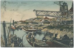 Bratislava Poszony Pressburg prístav žeriav člny lode robotníci cca 1920