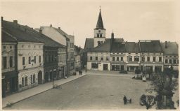 Valašské Meziříčí Vsetín 30.léta náměstí obchody