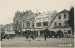 Dvůr Králové náměstí obchody Linhart Tinsův restaurant