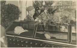 Beneš pohřeb čestná stráž