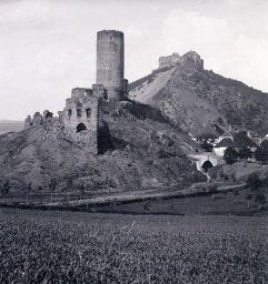 Hrady Žebrák a Točník, celkový pohled, polovina steteofotografie