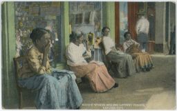 Panama City gamblerky sledují losování Native Women Selling Lottery Tickets