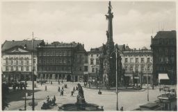 Olomouc Velké náměstí tramvaj reklama Chlorodont