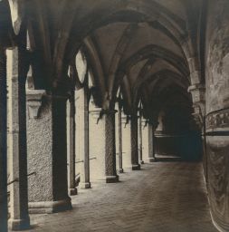 Zvíkov, chodba na nádvoří, polovina stereofotografie