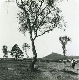 Zámek Vysoký Chlumec v krajině, polovina stereofotografie