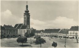 Soběslav náměstí obchody