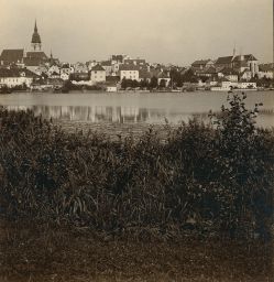 Jindřichův Hradec, pohled přes Vajgar, polovina stereofotografie