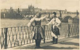 Etnografie kroje Novotného lávka Hradčany Praha