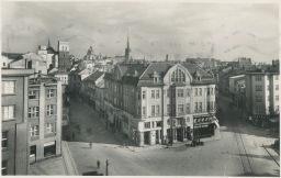 Olomouc Palackého náměstí kino Edison konfekce Auerbach sklo porculán Bubeník grafo Čuda 30. léta