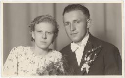 staré svatební foto "v upomínku od Olgy 26.7.1936"