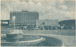 Zlín hotel Viktoria Velké kino kašna náměstí nakl. Potměšil 1941