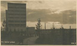 Zlín Baťa obchodní dům Tržnice po denní práci nakl. Siegel 1934