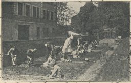 Brno Královo Pole mrzáčci zjara na svých záhoncích 1930
