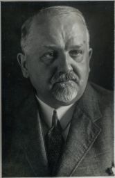 Kamil Hilbert, architekt