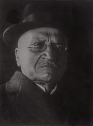 Josef Kořenský, český cestovatel, pedagog a spisovatel.